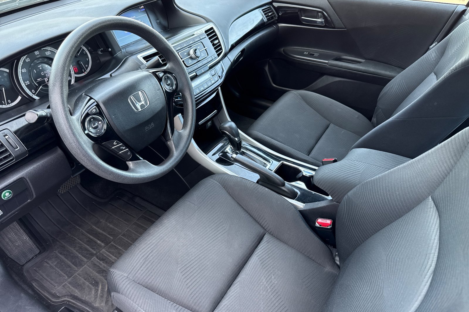 Used 2017 Honda Accord LX image 10