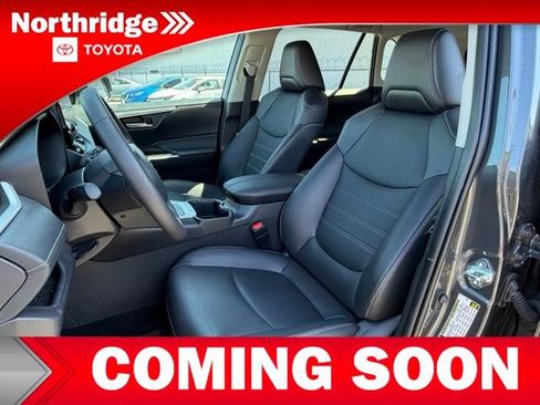 Used 2025 Toyota RAV4 XLE Premium w/ Weather Package AWD/4WD image 6