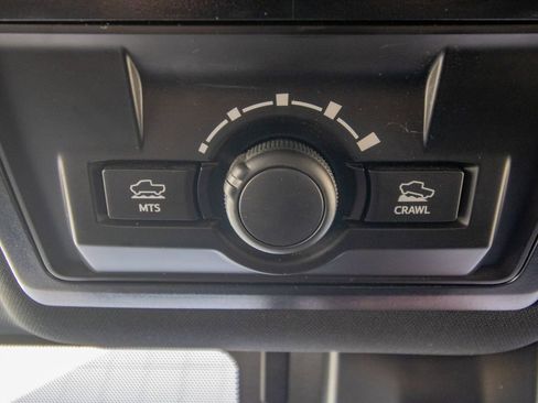 Used 2022 Toyota Tacoma TRD Off-Road image 37