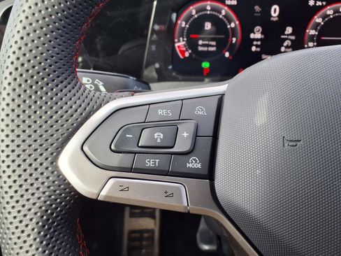 New 2026 Volkswagen GTI SE image 28