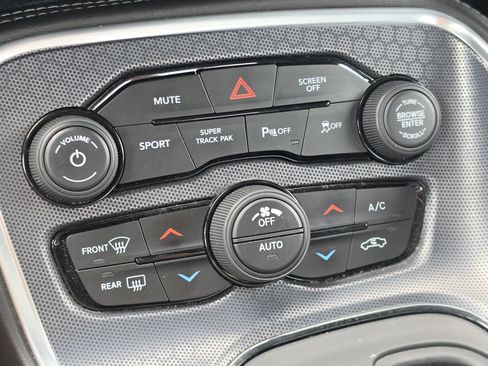 Used 2018 Dodge Challenger GT w/ GT Interior Package AWD/4WD image 22