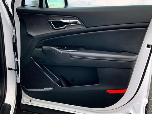 Used 2023 Kia Sportage SX image 20