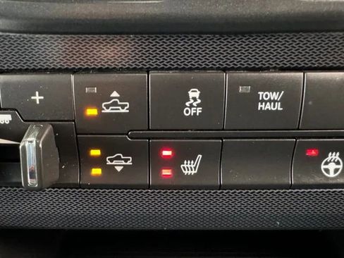 Used 2017 RAM 1500 Rebel w/ Luxury Group AWD/4WD image 38