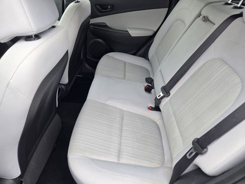 Used 2023 Hyundai Kona SEL FWD image 28