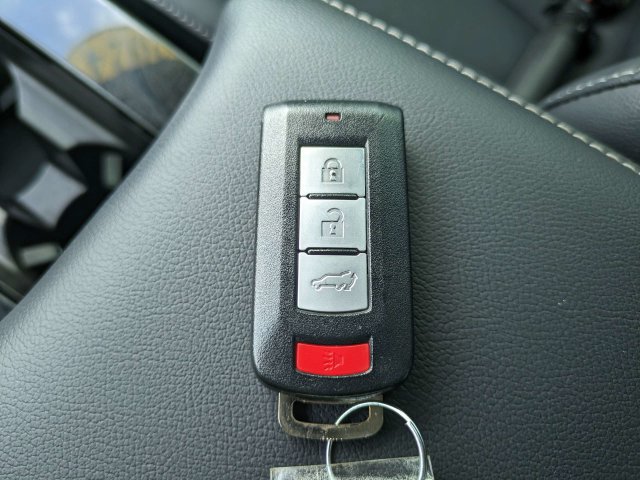 Used 2024 Mitsubishi Eclipse Cross SEL AWD/4WD image 32