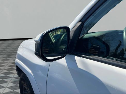 Used 2019 Toyota 4Runner TRD Off-Road image 21