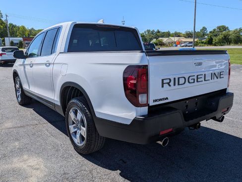 Certified 2025 Honda Ridgeline RTL image 8
