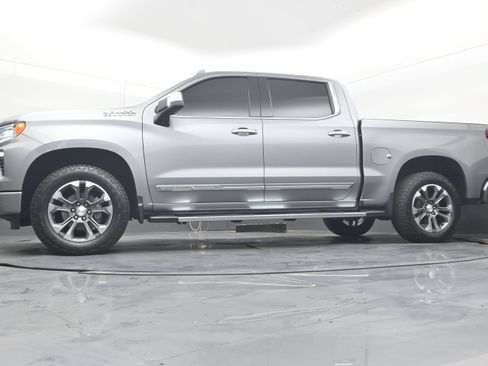 Used 2025 Chevrolet Silverado 1500 High Country AWD/4WD image 25