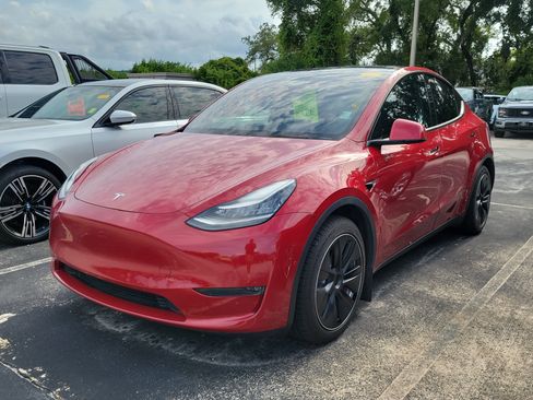 Used 2021 Tesla Model Y Long Range AWD/4WD image 3