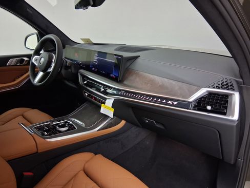 New 2026 BMW X7 xDrive40i w/ M Sport Package image 30