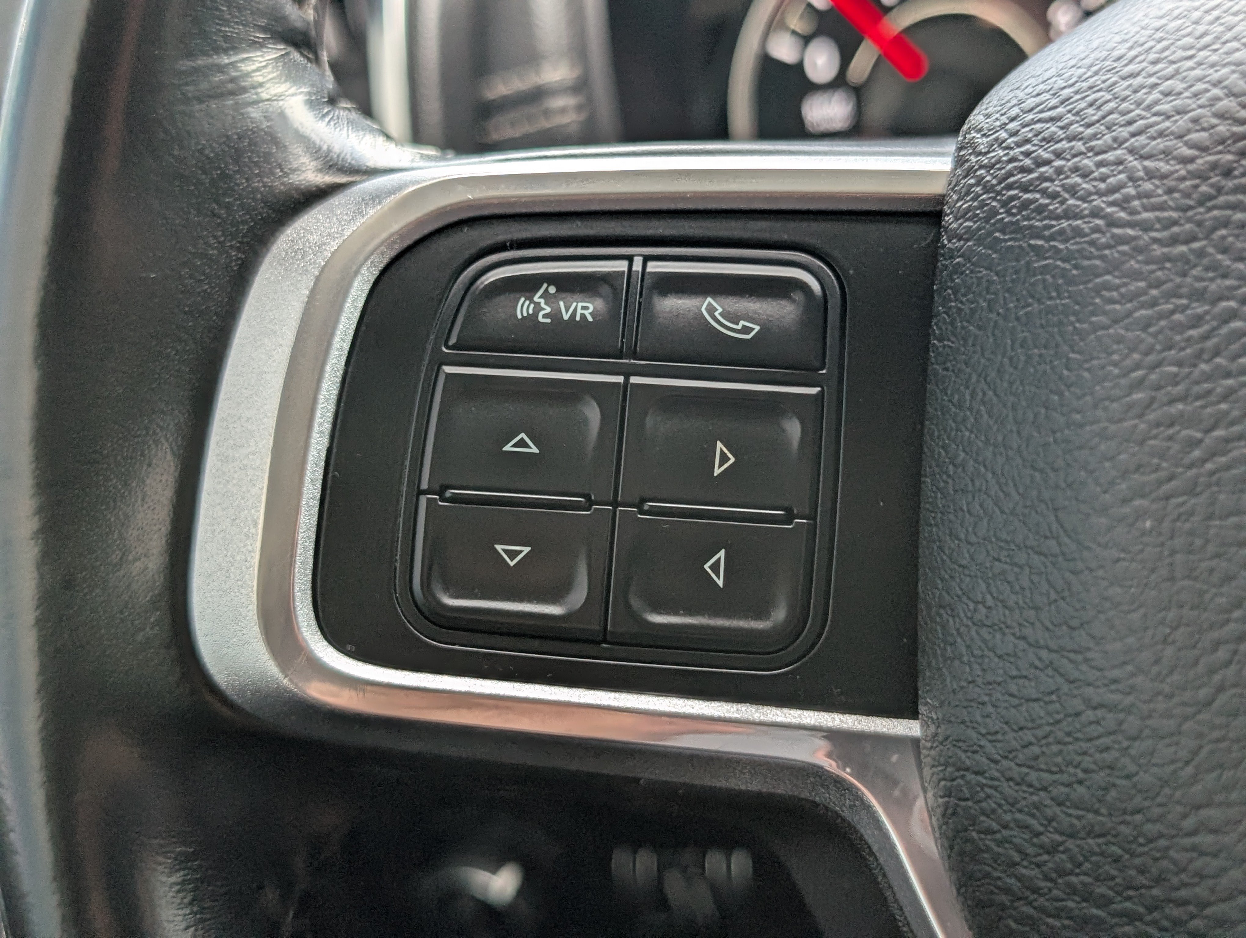 Used 2022 RAM 2500 Laramie AWD/4WD image 29