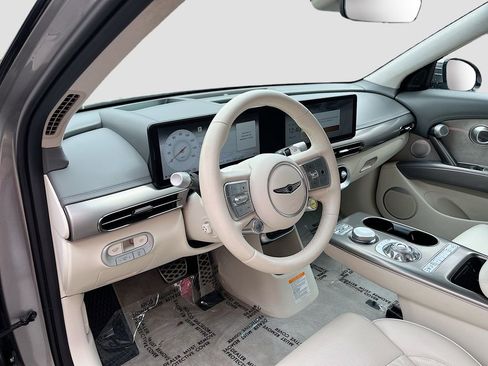 Used 2025 Genesis GV60 Performance AWD/4WD image 9