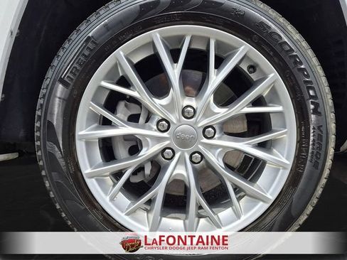 Used 2023 Jeep Grand Cherokee L Summit w/ Advanced Protech Group IV AWD/4WD image 31