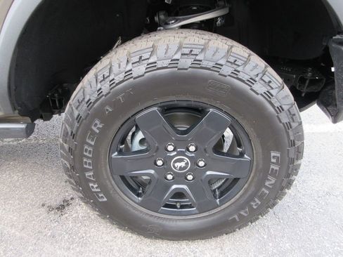 Used 2025 Ford Bronco 2-Door image 9