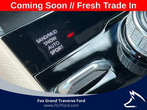 Used 2025 Jeep Grand Cherokee L Limited w/ Luxury Tech Group II AWD/4WD image 24