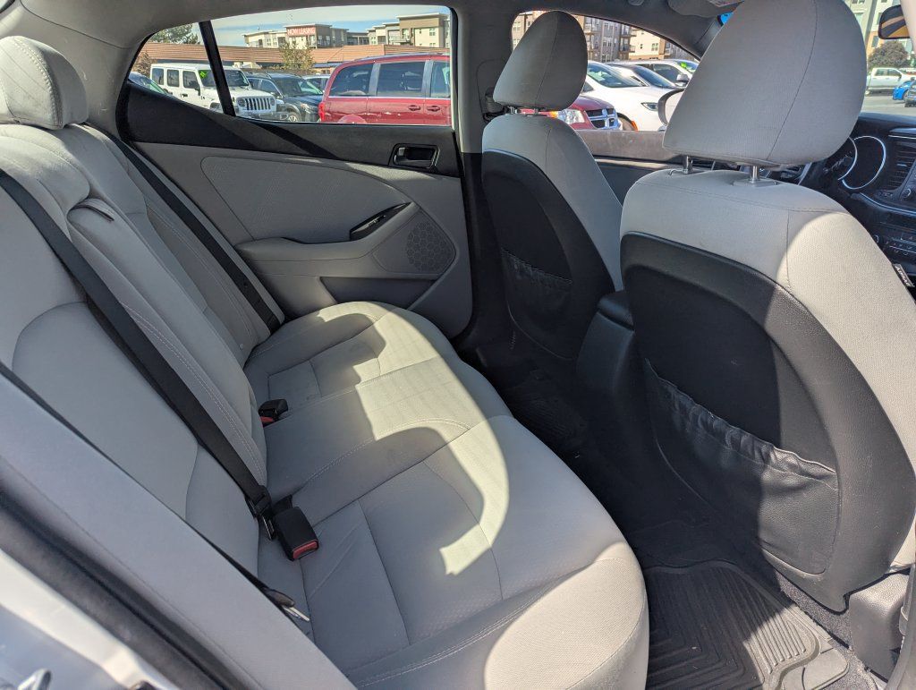 Used 2015 Kia Optima LX FWD image 28