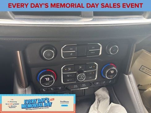 Used 2021 Chevrolet Suburban High Country AWD/4WD image 9