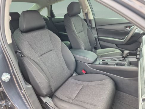 Certified 2025 Honda Accord LX image 19