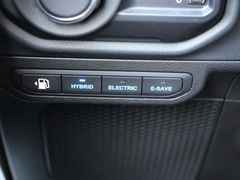 Used 2024 Jeep Wrangler High Altitude AWD/4WD image 19