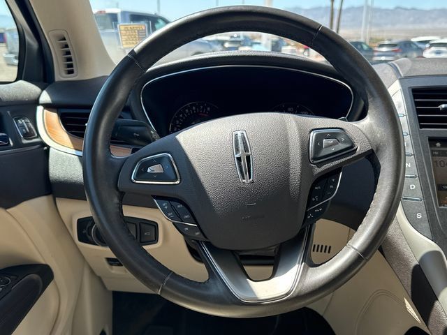 Used 2017 Lincoln MKC Select w/ Select Plus Package FWD image 14