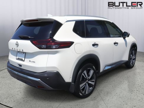 Used 2023 Nissan Rogue SL w/ SL Premium Package AWD/4WD image 6
