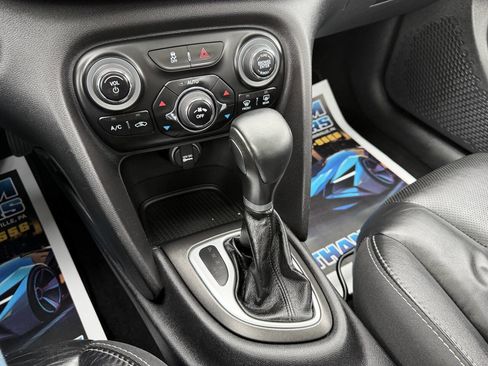 Used 2014 Dodge Dart Limited w/ Technology Group FWD image 18