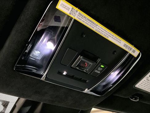 Used 2025 Lexus LC 500 Coupe w/ Performance Package image 34