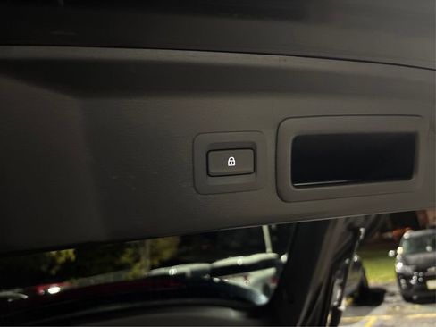 Used 2024 MAZDA CX-30 AWD 2.5 S w/ Preferred Package image 14