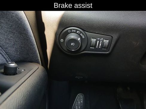 New 2025 Jeep Compass Latitude w/ Convenience Group image 19