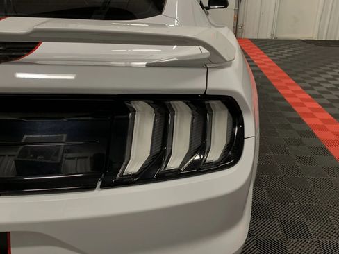 Used 2022 Ford Mustang GT Premium image 16