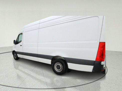 Used 2024 Mercedes-Benz eSprinter 170 Cargo image 12