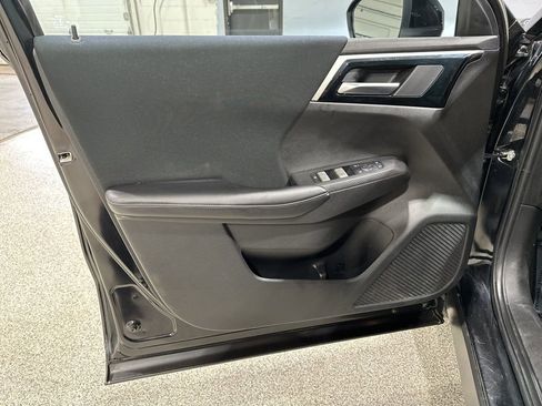 Used 2022 Mitsubishi Outlander ES image 11