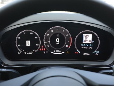 Certified 2026 Porsche Cayenne AWD/4WD image 17