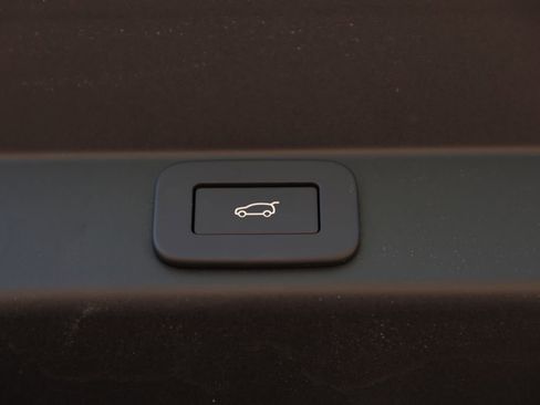 New 2026 Land Rover Range Rover Sport Dynamic SE AWD/4WD image 11