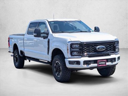 New 2025 Ford F250 XLT w/ Black Appearance Package image 7