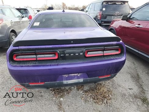 Used 2019 Dodge Challenger R/T Scat Pack image 4