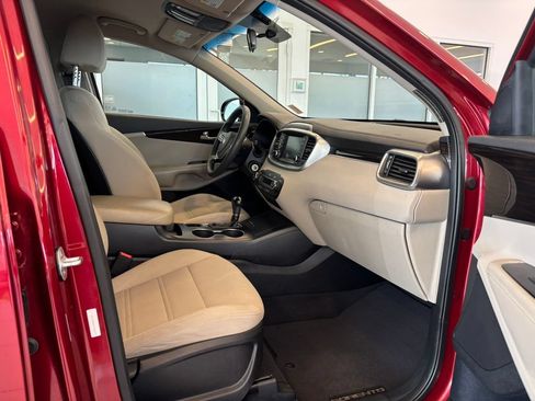 Used 2019 Kia Sorento AWD V6 image 23