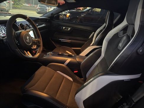 Used 2021 Ford Mustang Shelby GT500 w/ Technology Package image 12