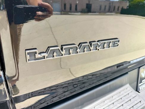 Used 2022 RAM 1500 Laramie AWD/4WD image 12