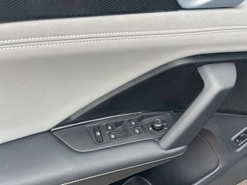 New 2026 Volkswagen Tiguan SE R-Line image 7