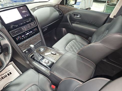 Used 2022 Nissan Armada Platinum image 35