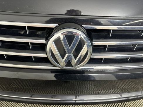 Used 2016 Volkswagen Passat 1.8T S image 9