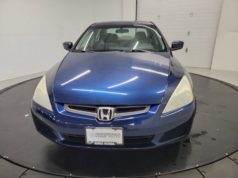 Used 2004 Honda Accord EX image 2