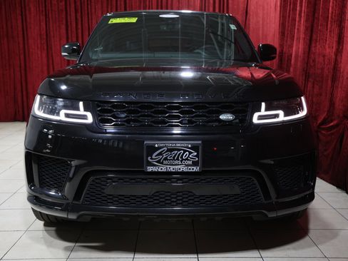 Used 2019 Land Rover Range Rover Sport HST image 9