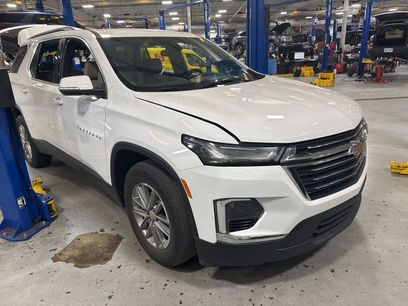 Used 2023 Chevrolet Traverse LT