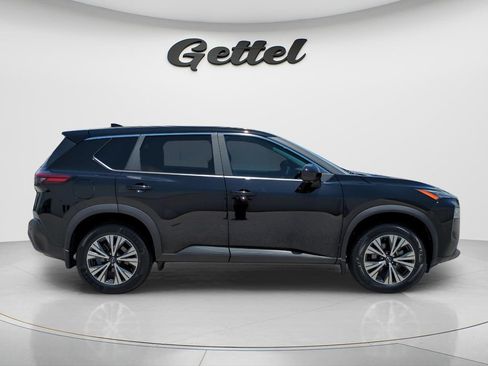 Certified 2023 Nissan Rogue SV FWD image 4