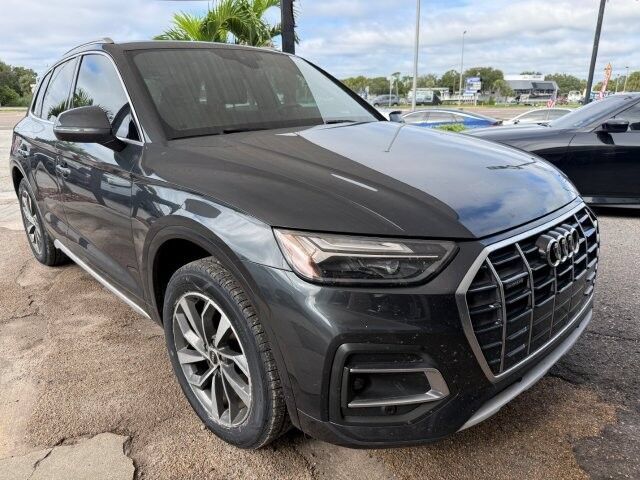 Used 2021 Audi Q5 2.0T Premium w/ Convenience Package AWD/4WD image 1