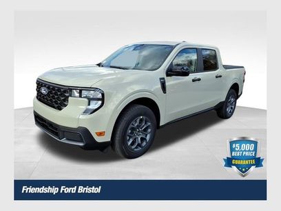 New 2025 Ford Maverick XLT w/ Equipment Group 301A