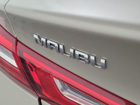 Used 2022 Chevrolet Malibu LS image 31
