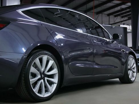 Used 2019 Tesla Model 3 Standard Range Plus image 11